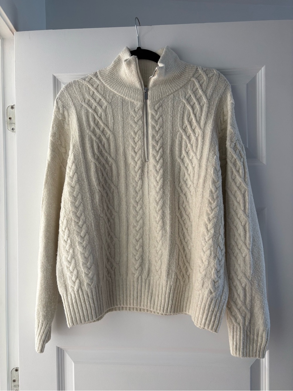 Reitmans Cream Cable Zip-Up Sweater